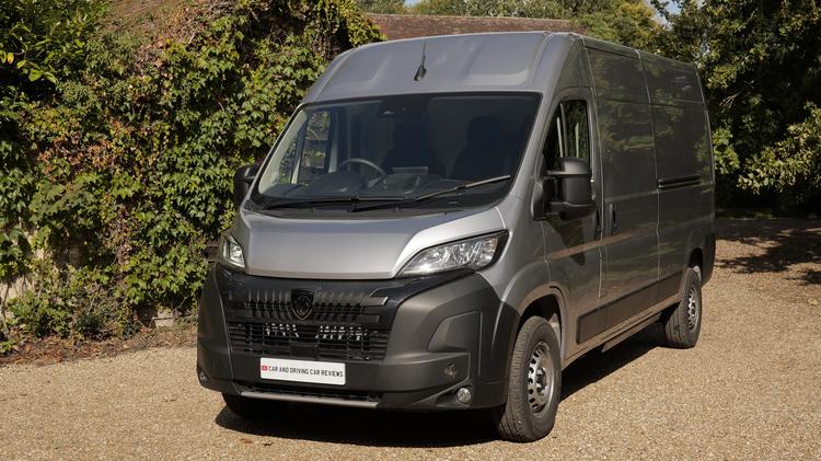 2.2 BlueHDi 140 Chassis Cab Professional